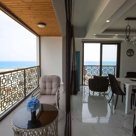 Blueroza Elegant Sea View By Holidaykeys 凯里尼亚