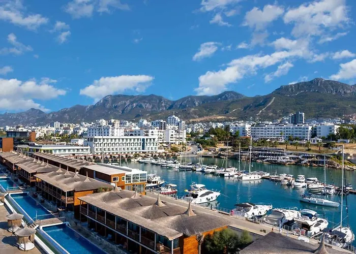 Blueroza Elegant Sea View By Holidaykeys