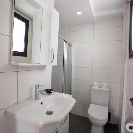 Blueroza Elegant Sea View By Holidaykeys Apartment